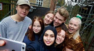 Skam Season Eva And Chris SKAM Sezon 3: Isak (e-book) Księgarnia